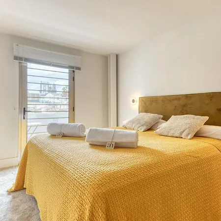 Luxury Designer In Triana Apartment *
